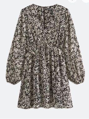 NWT Steve Madden Black and Cream Rami chiffon Printed Long-Sleeve Dress